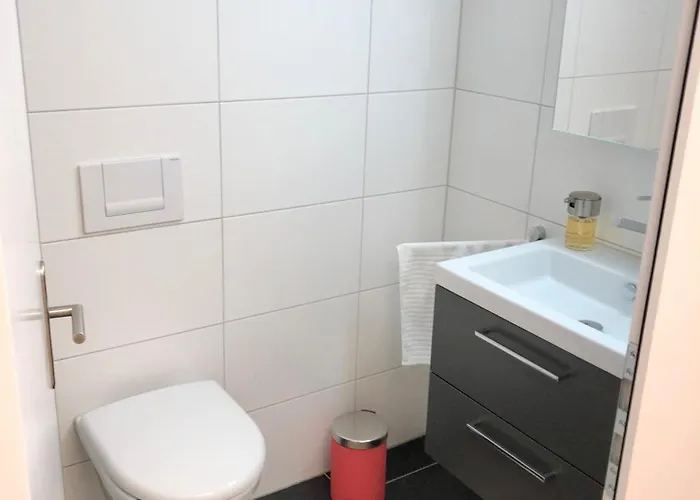 Old Town - Self Check-in Apartment *