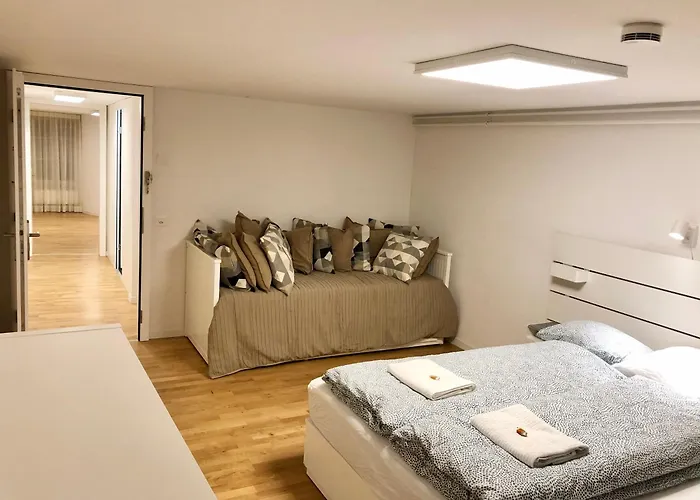 Old Town - Self Check-in Apartment